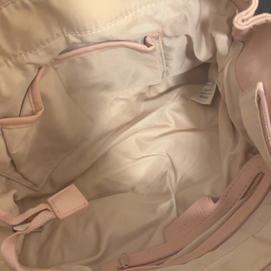 Beige/ljus rosa quiltad axelväska med kedja - 1