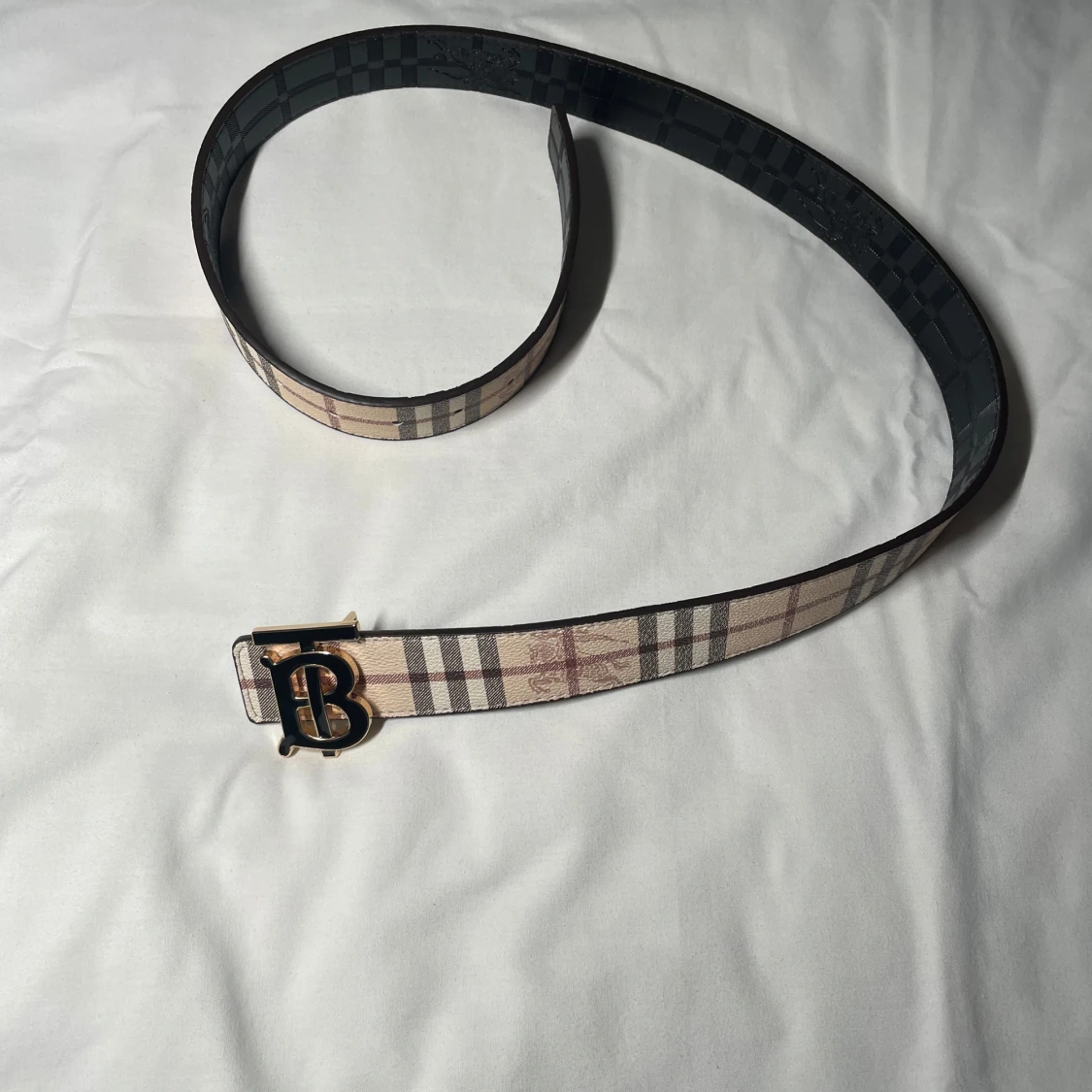 Burberry bälte 110 cm