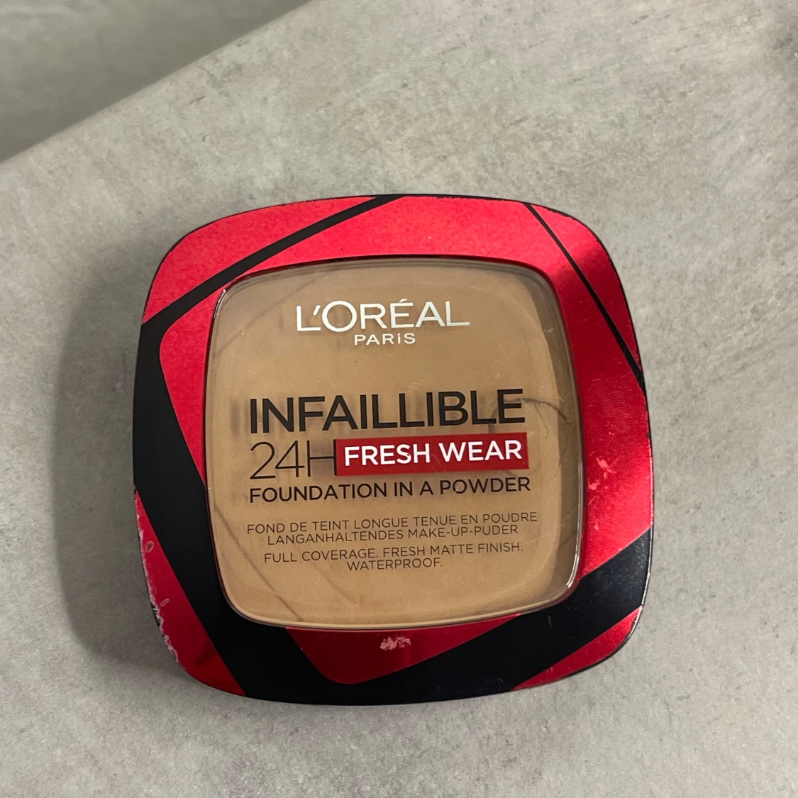 L'Oréal Infaillible 24H Fresh Wear puder