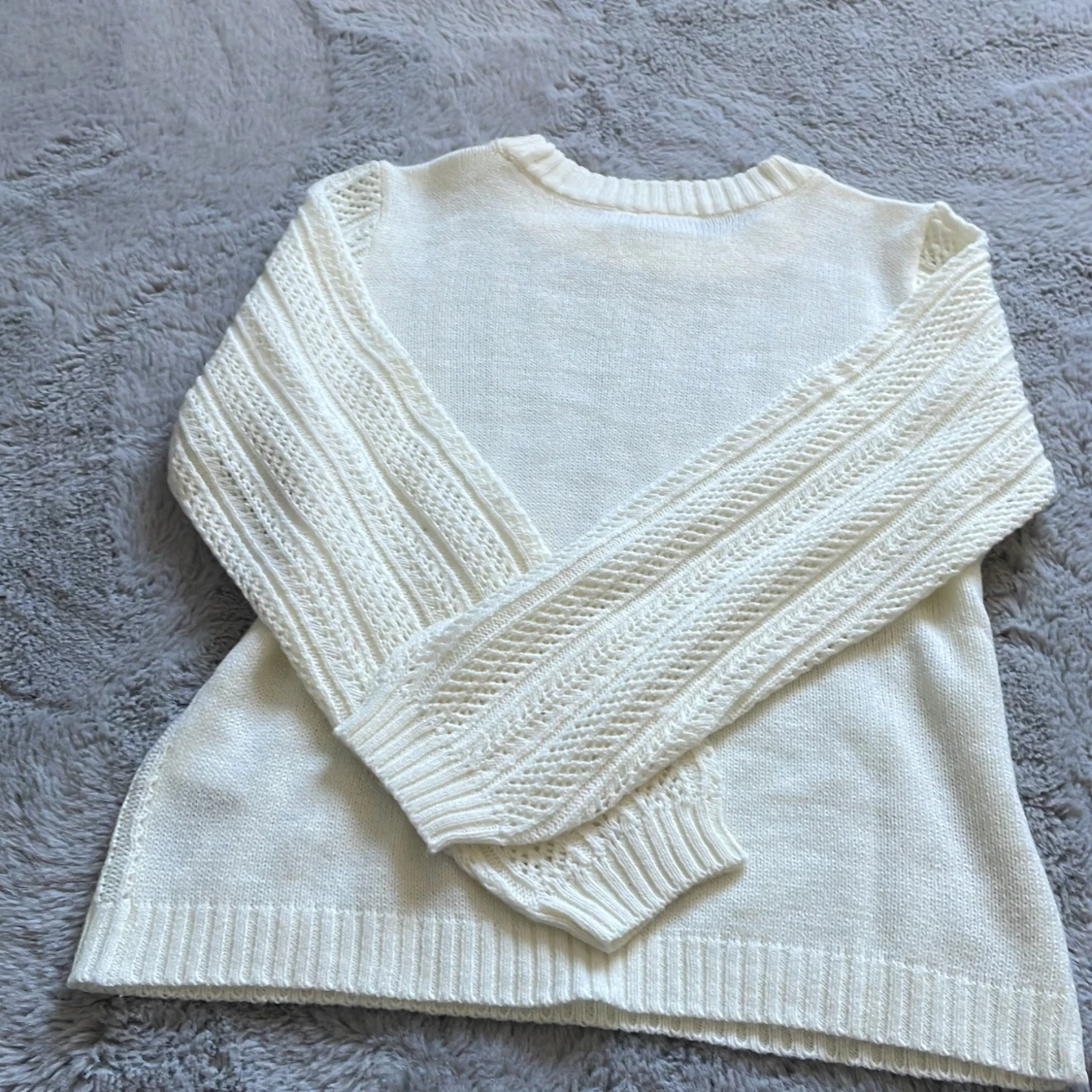 Vit stickad tröja från Vila - 2