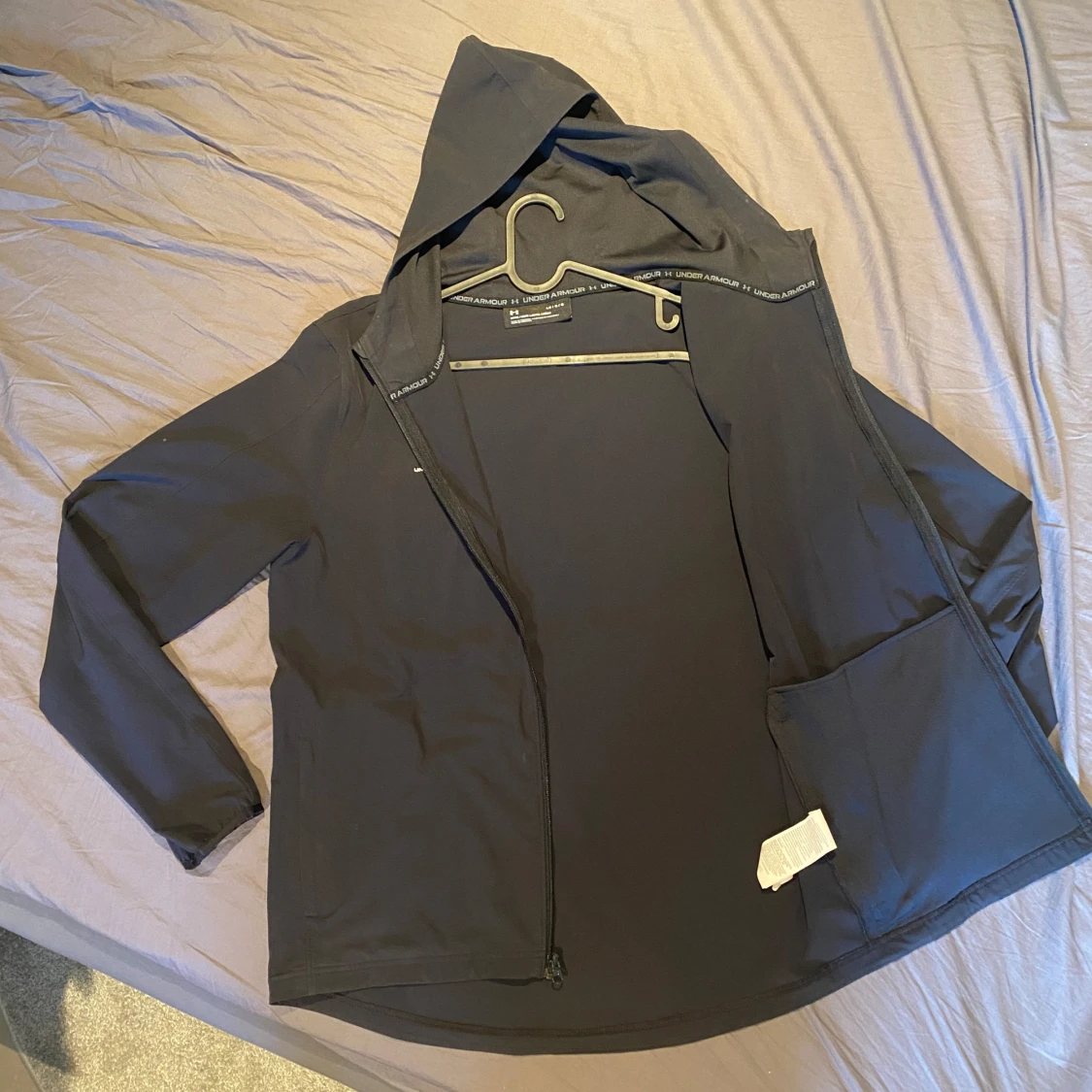 Svart vindjacka från Under Armour - 1