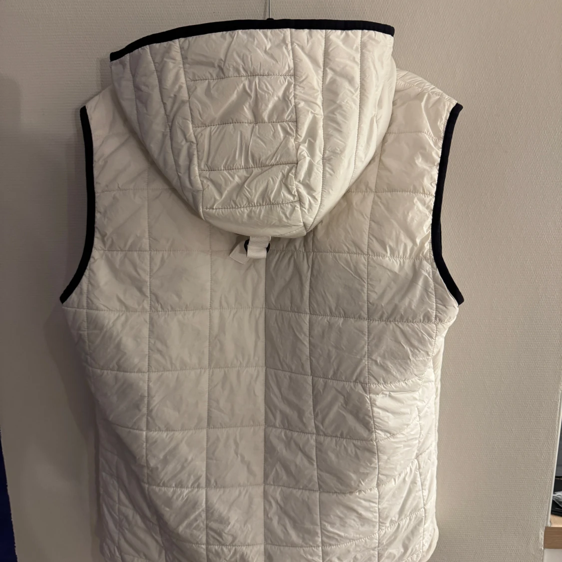 Vit dunväst Moose Knuckles - 1