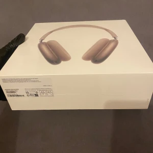 Air^pods^^Max -  Säljer helt ny och oöppnade, skriv vid fler frågor!  