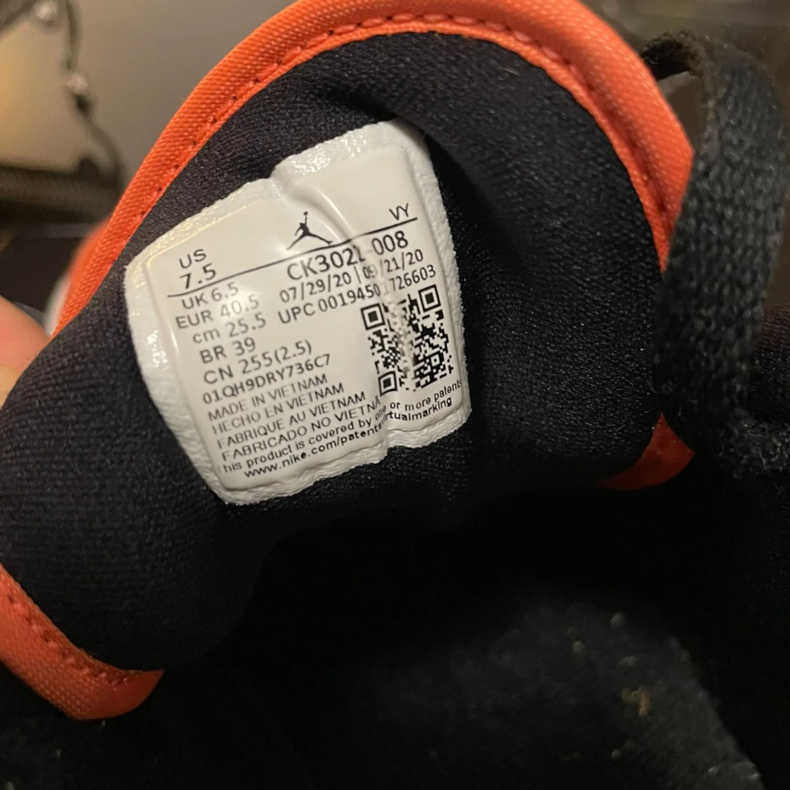 Nike Jordan 1 Low svart och orange - 3