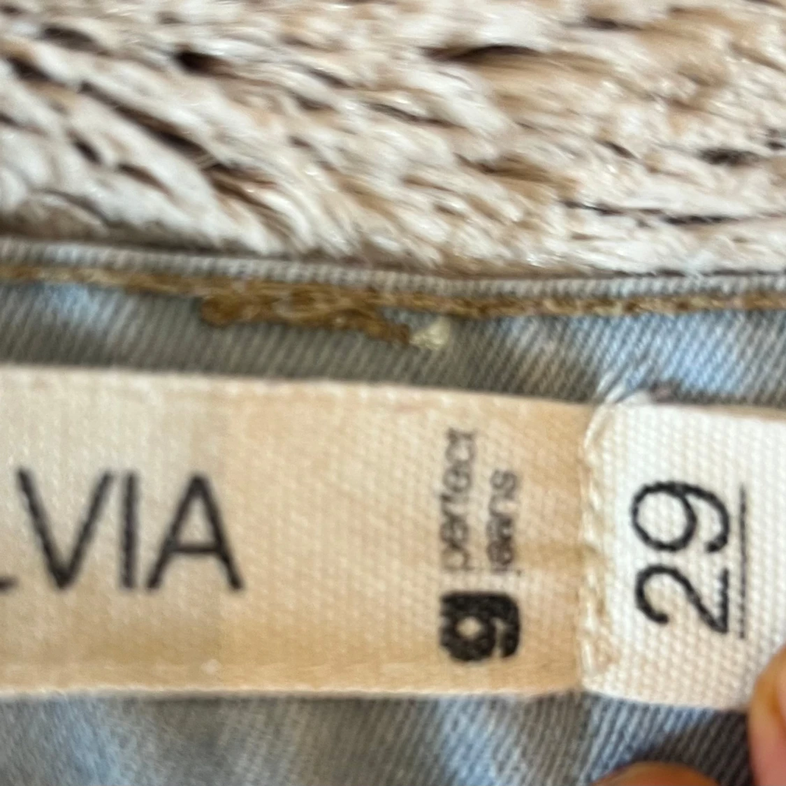 Ljusblå  jeans från Gina Tricot  - 2