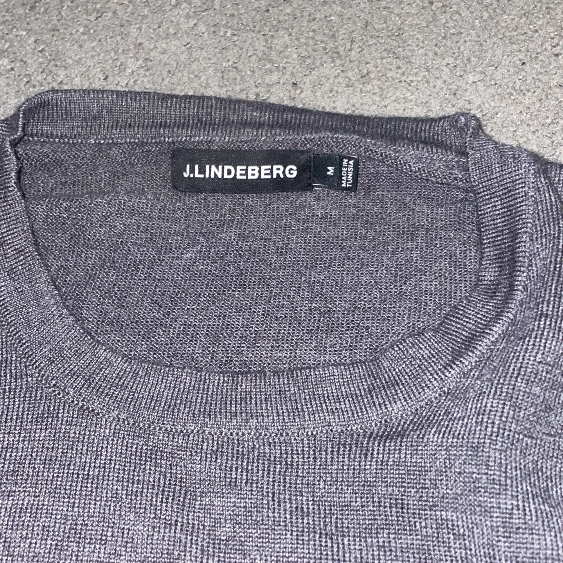 Grå stickad tröja från J.Lindeberg - 2