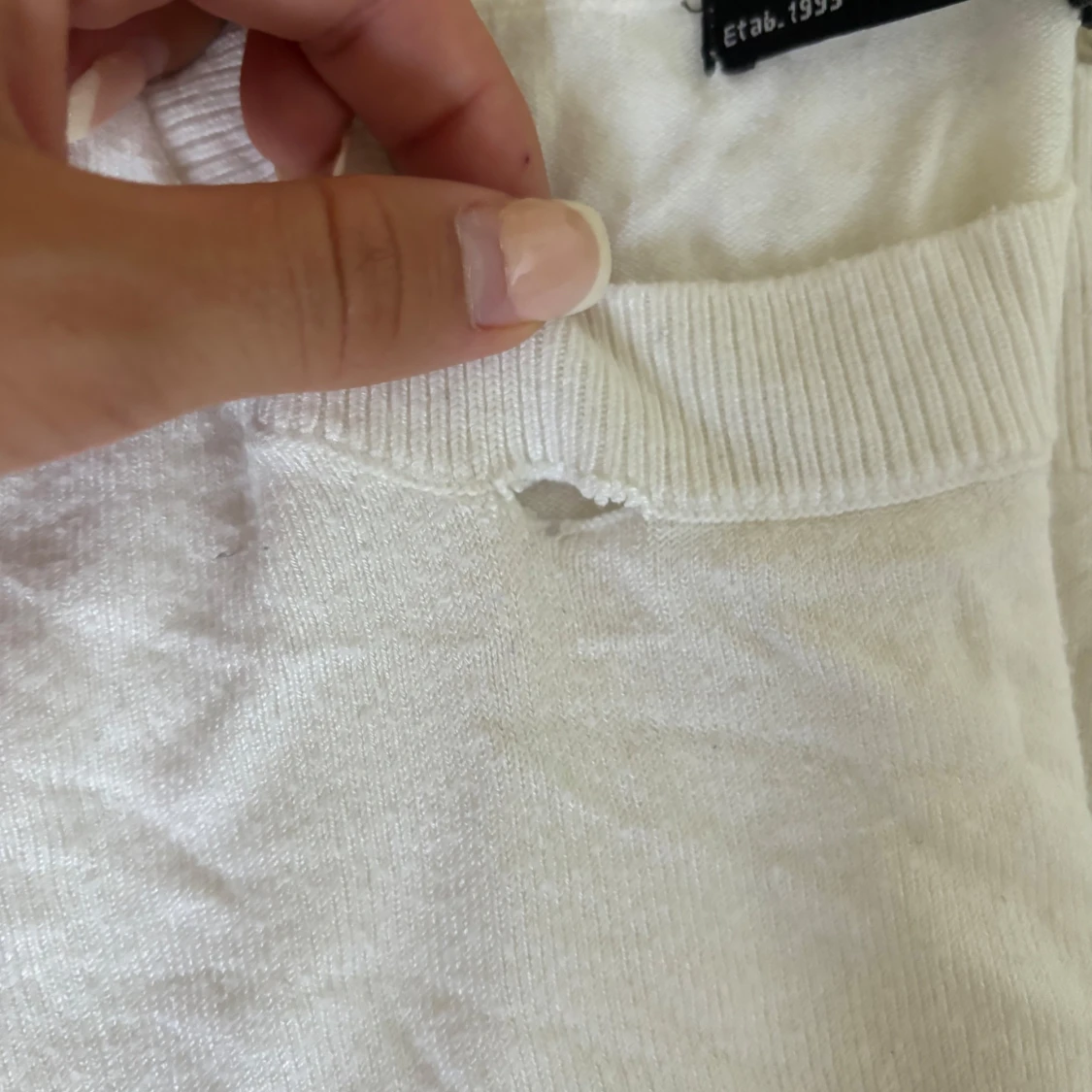 Vit stickad tröja från 157, S - 3