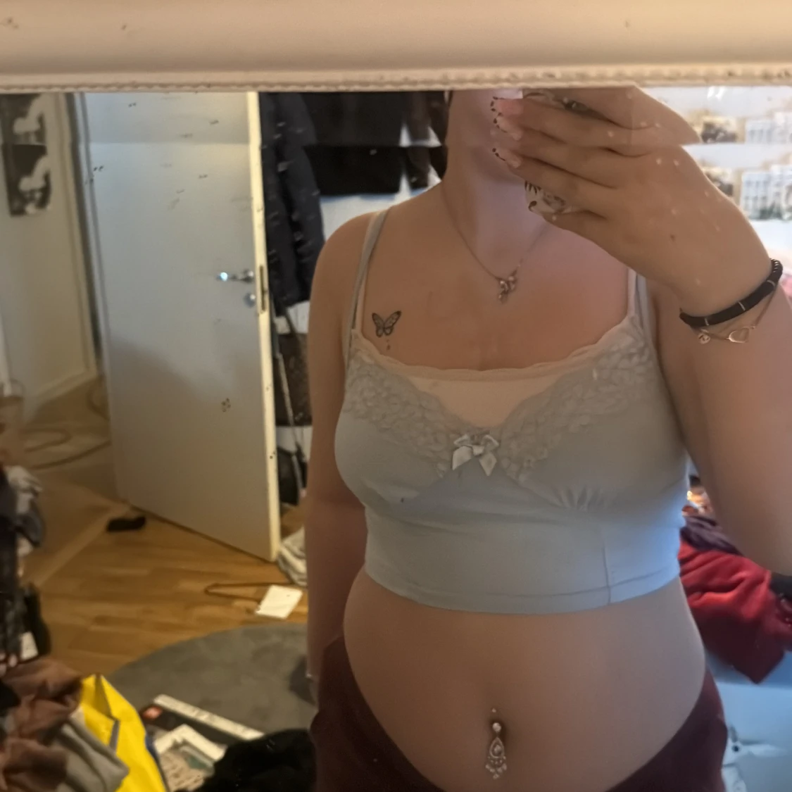 Ljusblå croppad linnetopp med spets från SHEIN