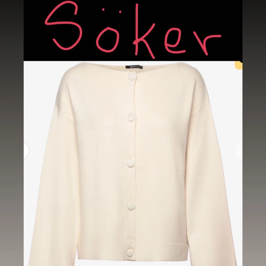 SÖKER!!Beige kofta med stora knappar