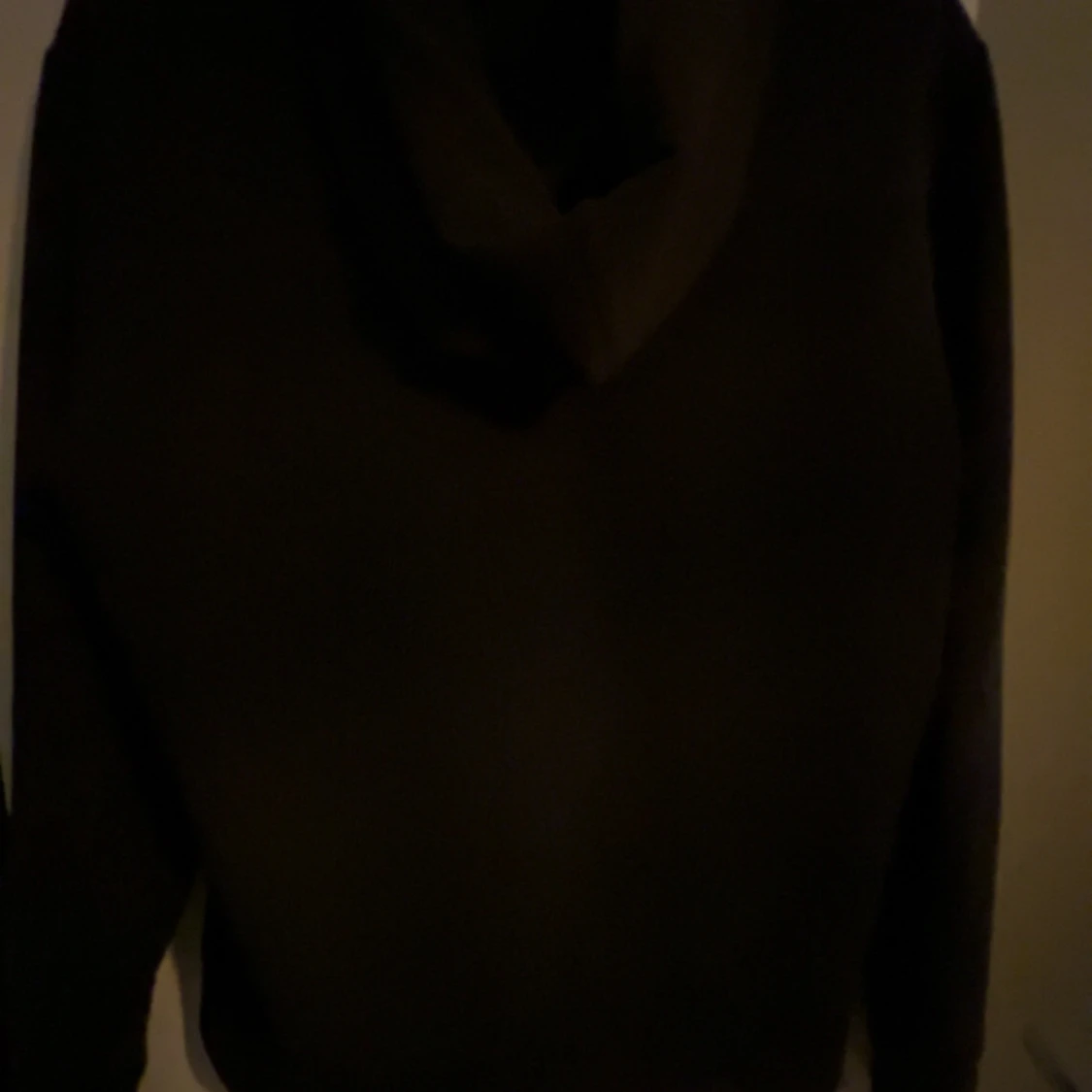 Svart hoodie från BOSS - 2