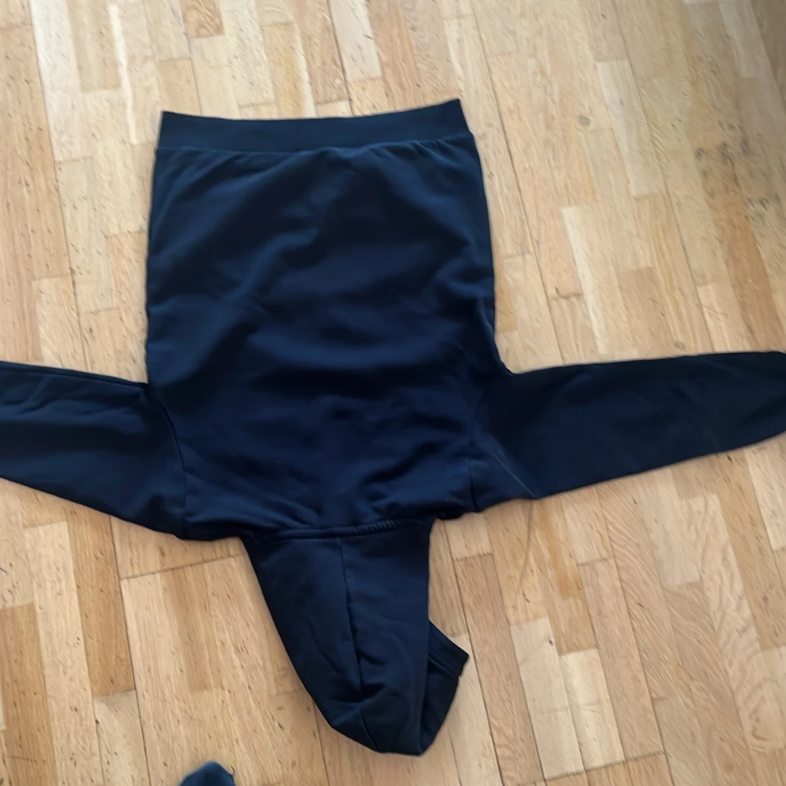 Svart hoodie från Peak Performance - 2