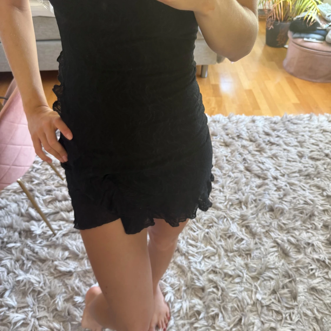 Svart kort klänning med halterneck Pepparmayo - 2