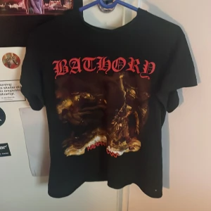 Bathory T-shirt - Ball bathory hammerheart tisha som tyvärr inte används 