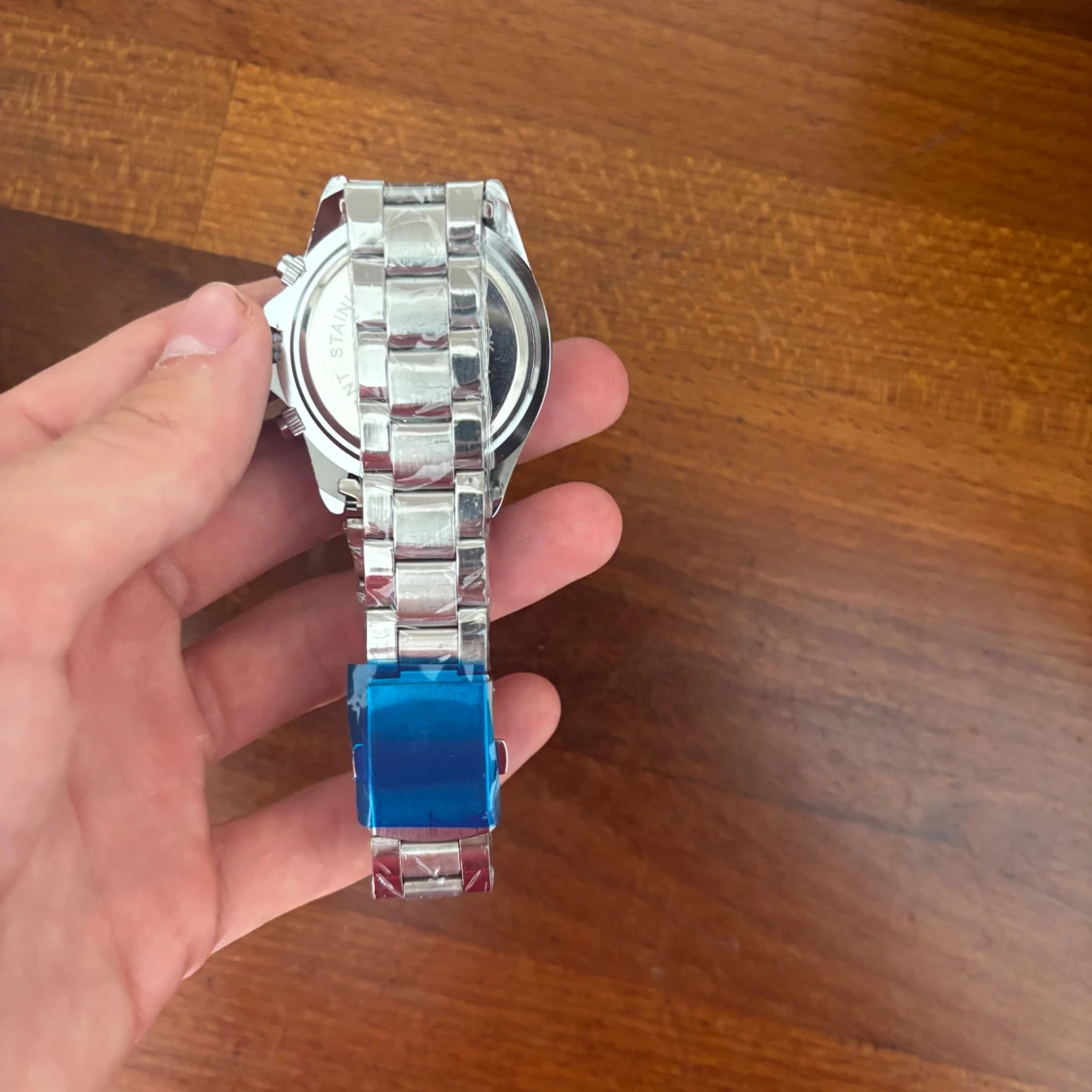 Silverfärgad kronografklocka med länkarmband - 2