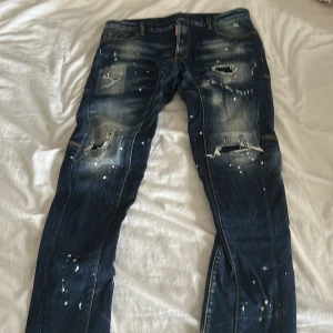 Dsquared2 blå distressed jeans, stl 48 - Priset kan diskuteras