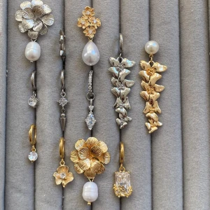 Örhängen  - Skriv för pris. Frakt 22kr 