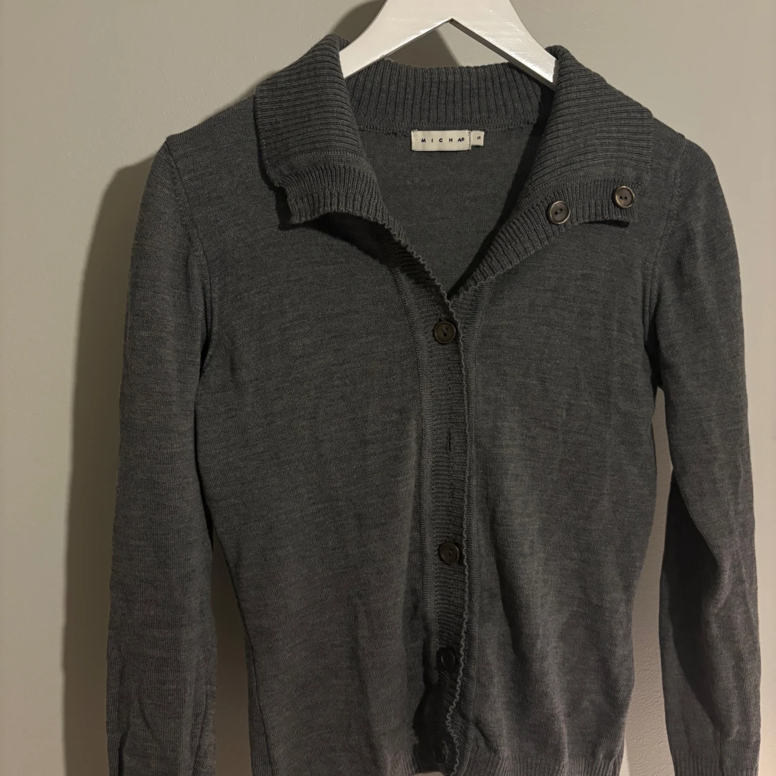 Mörkgrå kofta från Richam