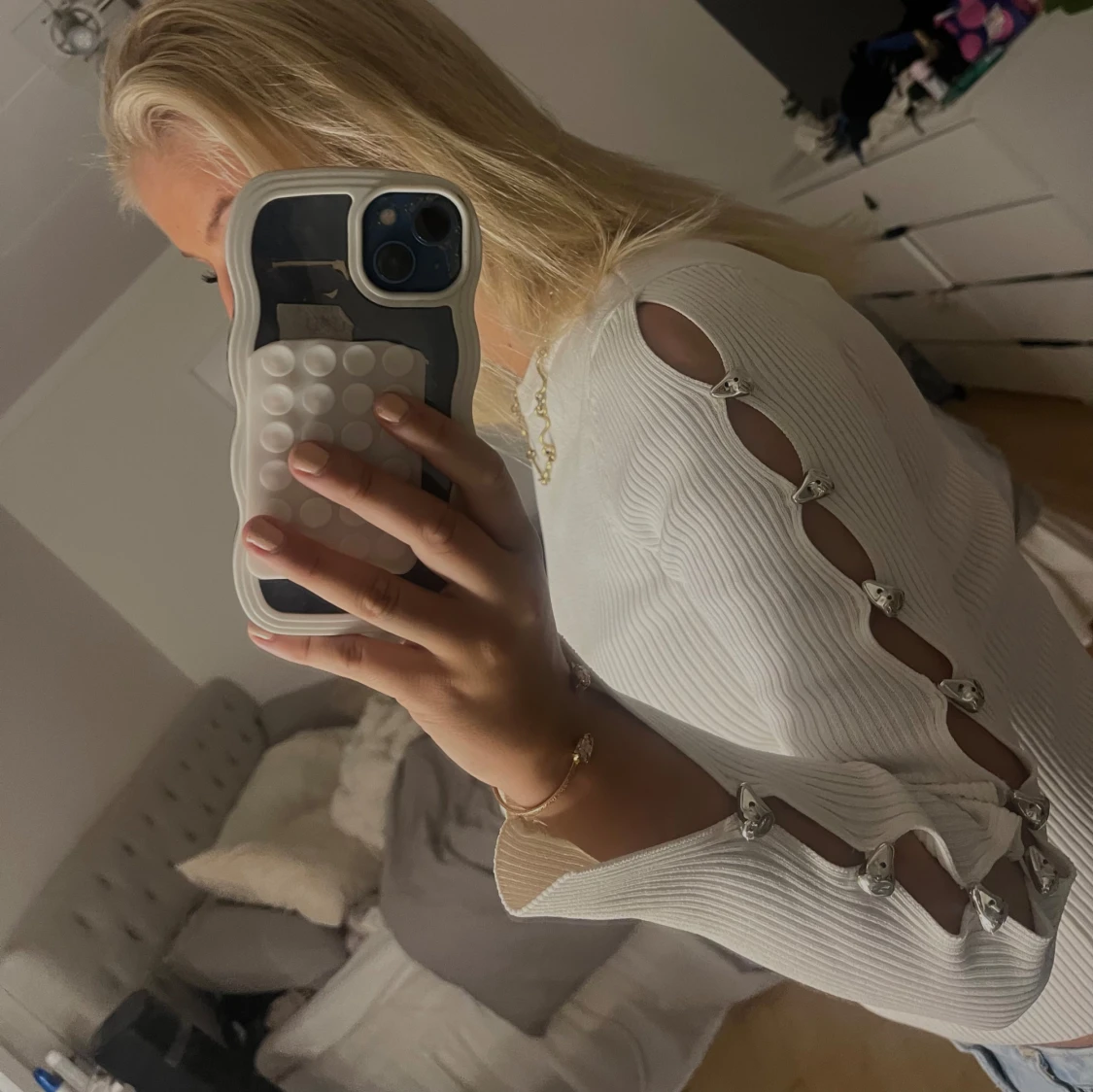 Vit ribbad långärmad topp med knappar - 2