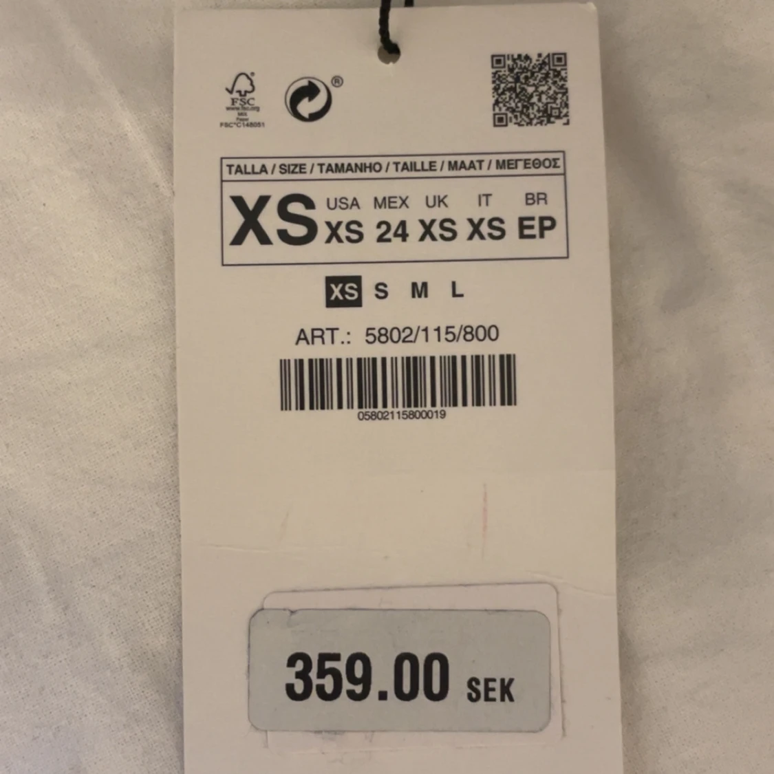 Svart croppad stickad topp med öppen rygg - 4