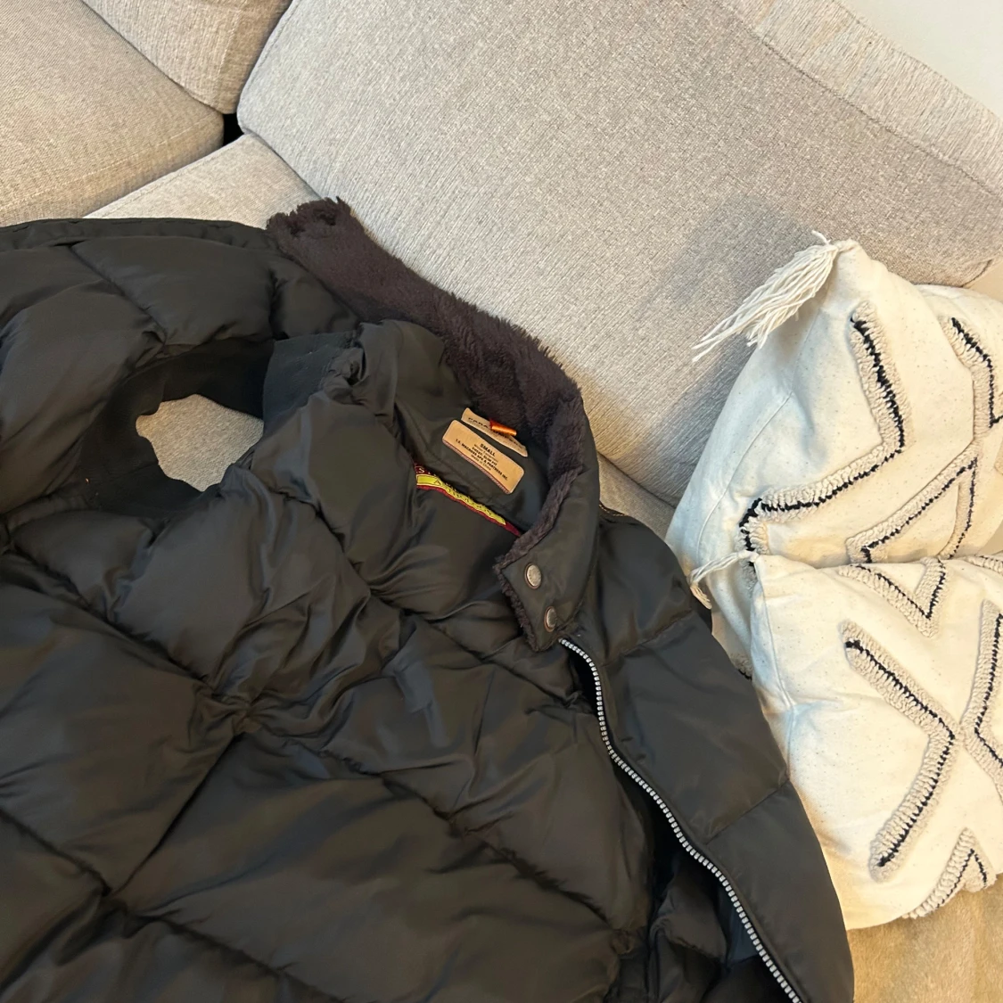 Svart dunväst från Parajumpers - 1