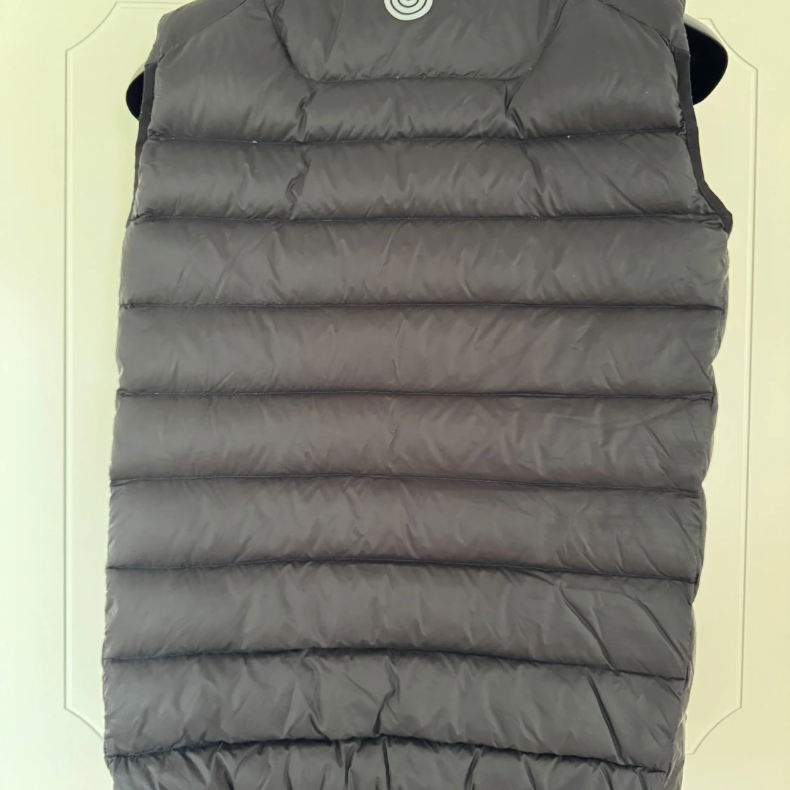 Svart dunväst från Sail Racing - 1