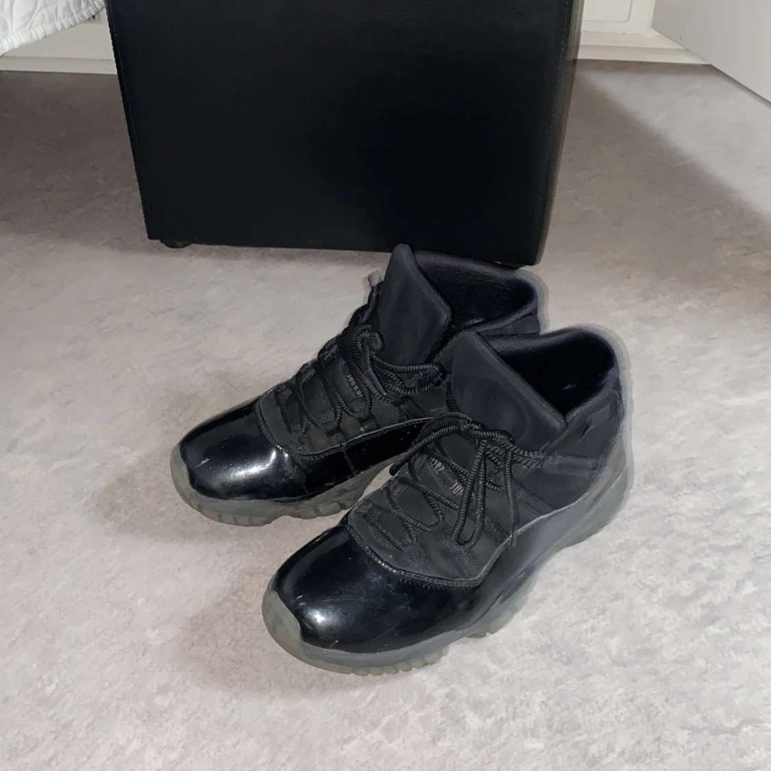Svarta Jordan 11 Black Warrior - 2
