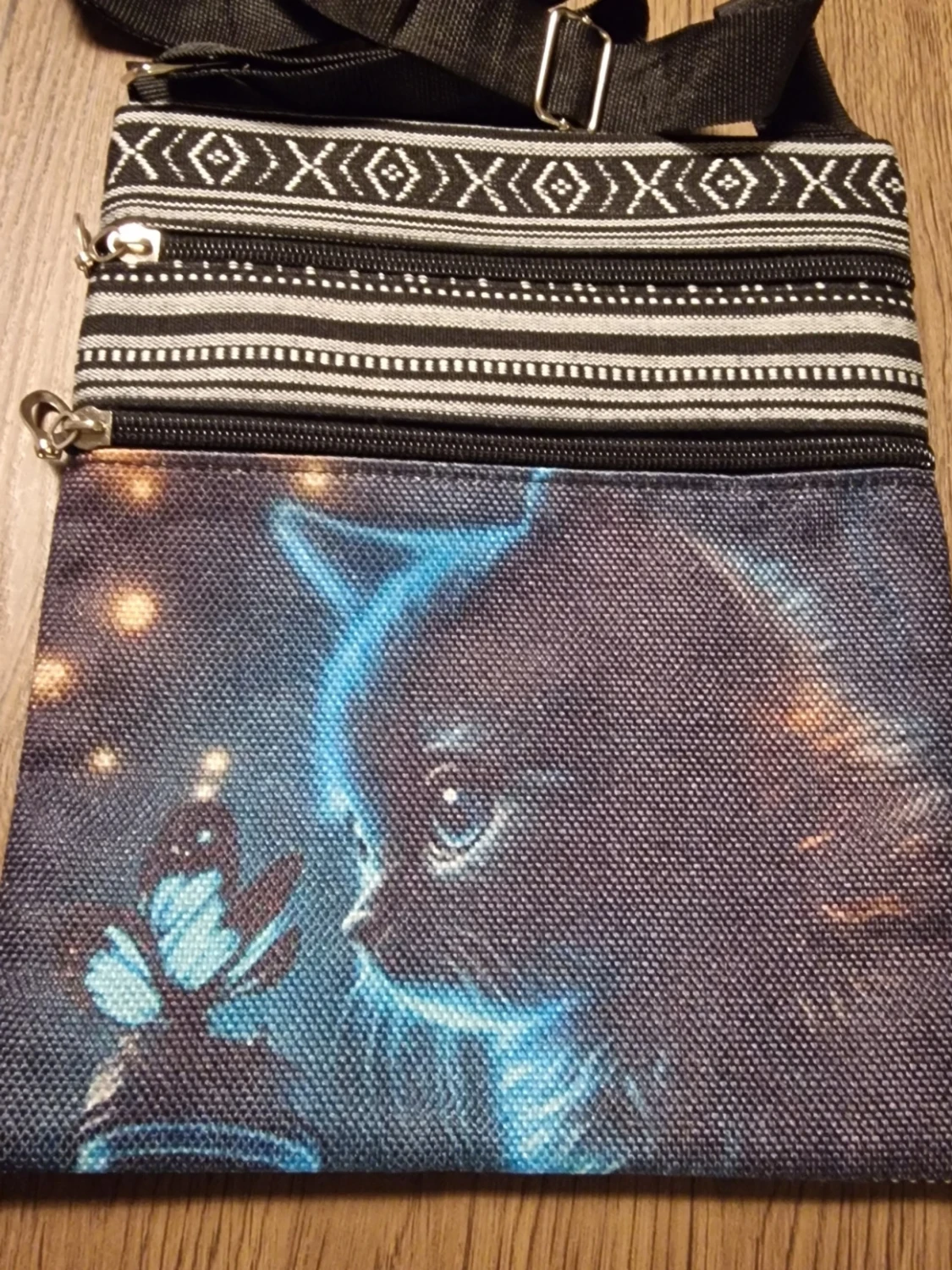 Axelväska med kattmotiv och mönster