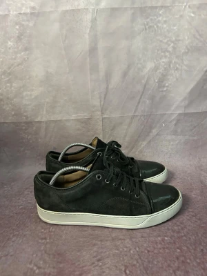 Lanvin skor - Mycket fint skick | Size UK 9 ≈ 43/44 | fraktar inom 24 timmar | för att köpa klicka ”köp nu” | vid frågor eller funderingar är det bara att skicka ett meddelande | följare får bättre rabatter🙌