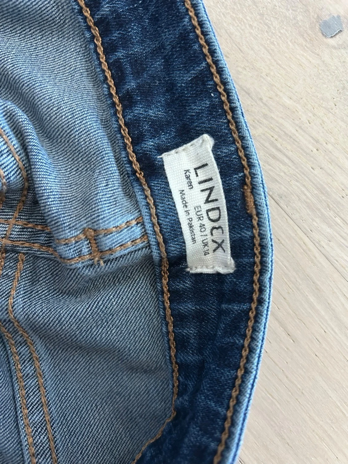 Blå bootcut jeans med hög midja - 2