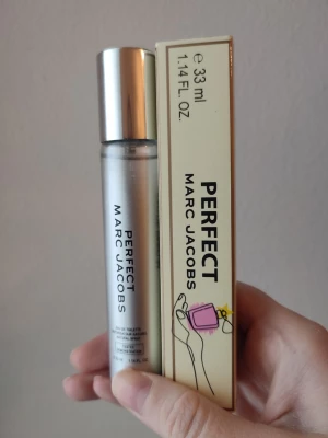 Marc Jacobs Perfect  - Marc Jacobs Perfect Perfume. 33ml bottle. New!