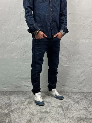 Replay jeans  - Ett par riktigt snygga jeans från Replay i storlek W29 L30 i modellen Anbbas Hyperflex 