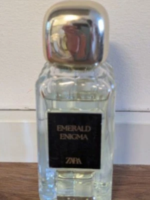 Zara Emerald Enigma parfym - Zara Emerald Enigma✨️Se bild hur mycket använt 