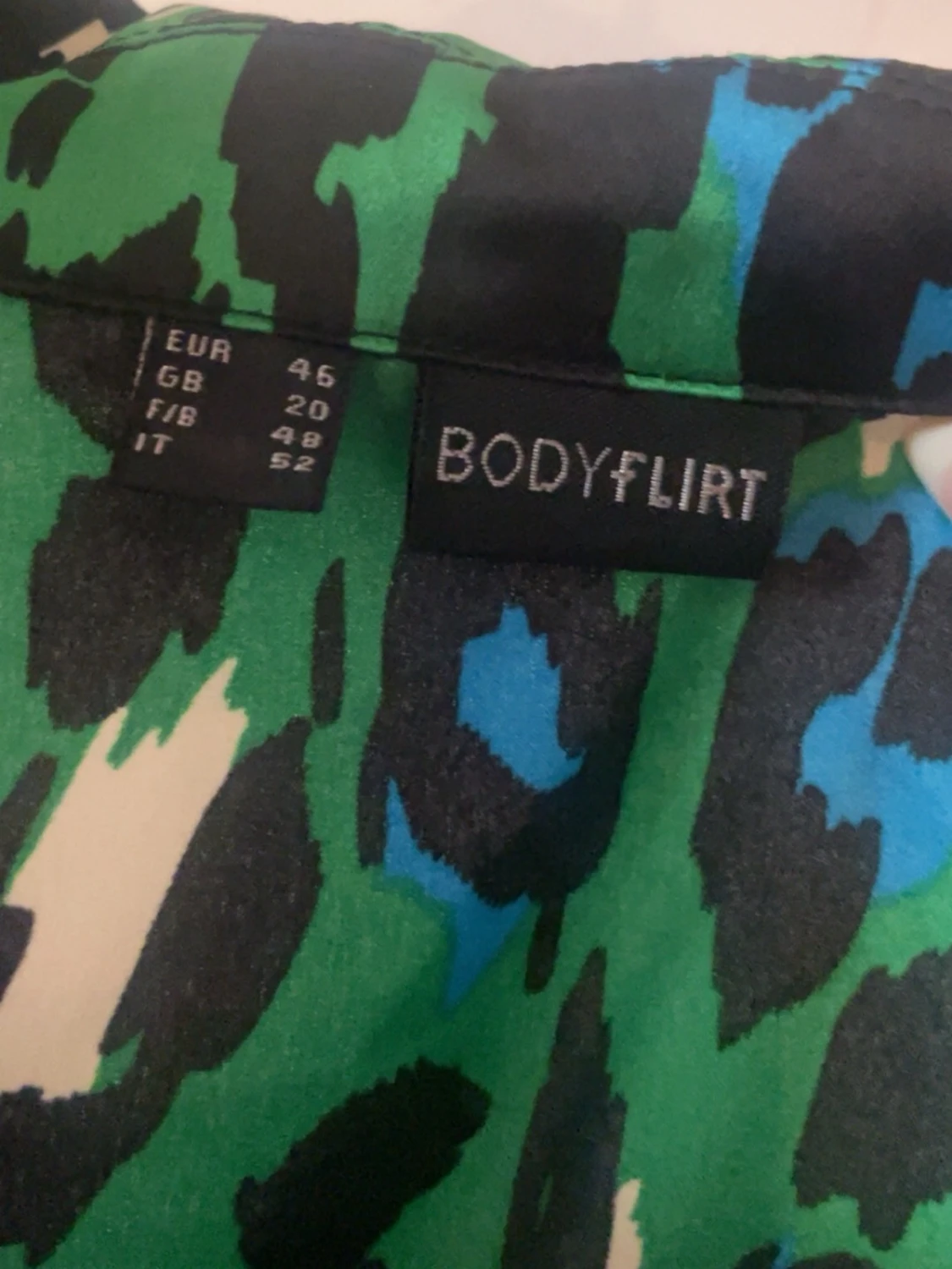 Grön leopardmönstrad klänning Bodyflirt - 1