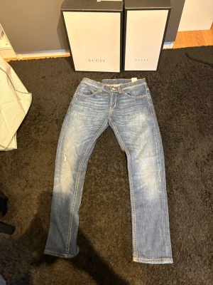 Dondup jeans - modell| george| storlek 30| skick 9,5/10| Pm för mer info!