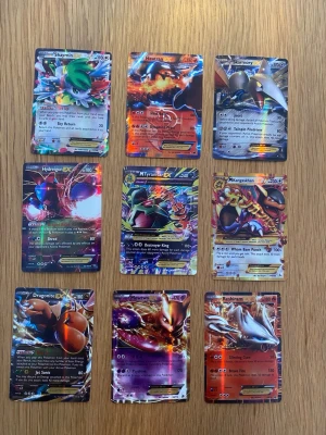 Pokémon EX-kort  - Hej säljer mina gamla Pokémon kort .