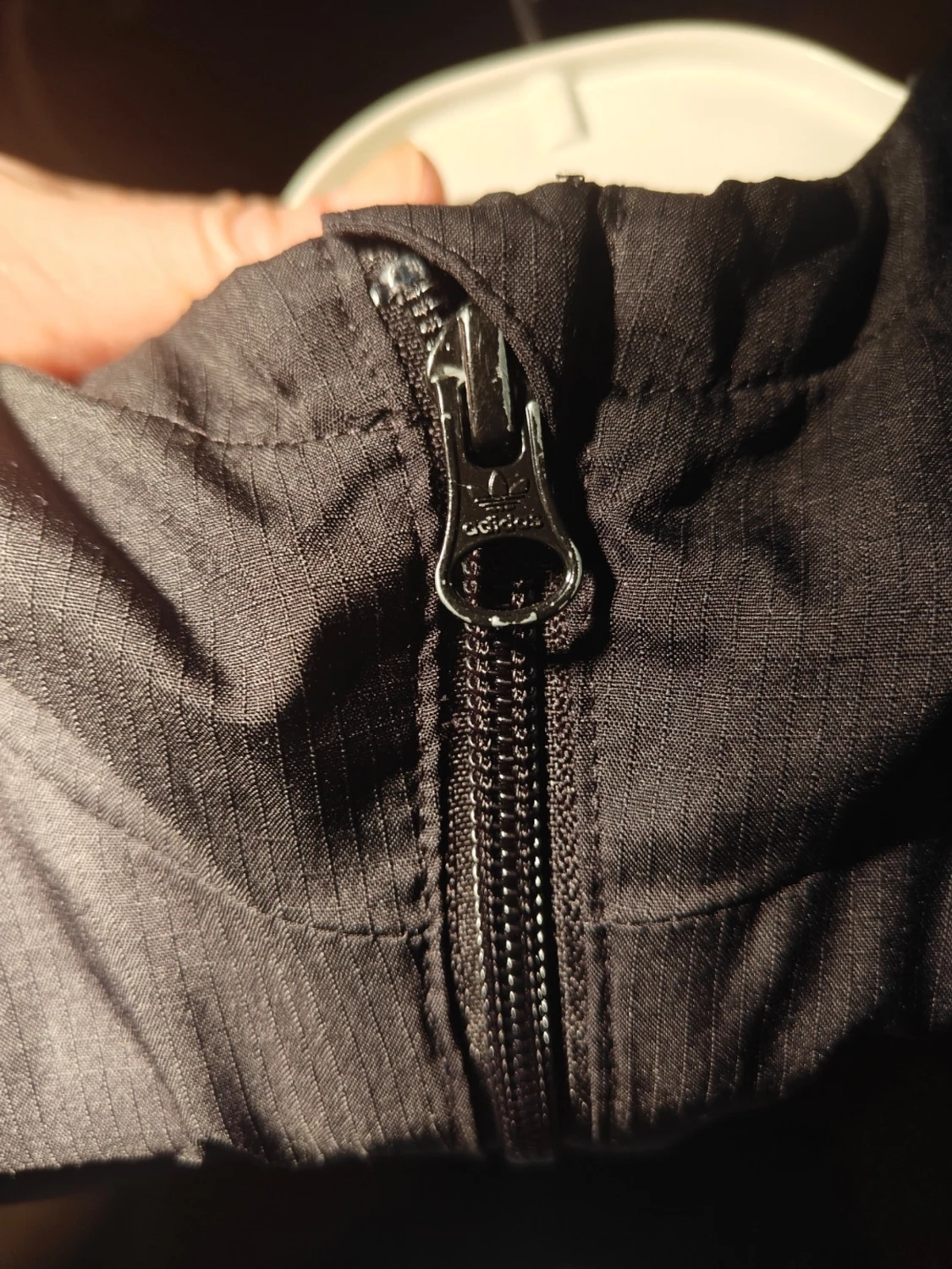 Svart Adidas vindjacka med huva - 4