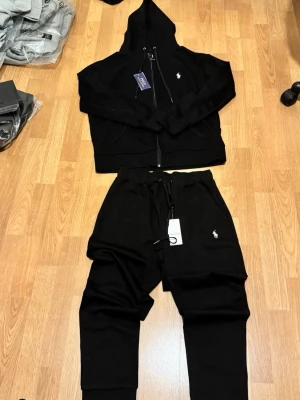 Polo tracksuit svart - Storlek m inte använd