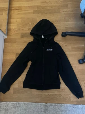 Cheer hoodie - Eastcoast Space zip hoodie. Andvänd mycket men i nyskick! 