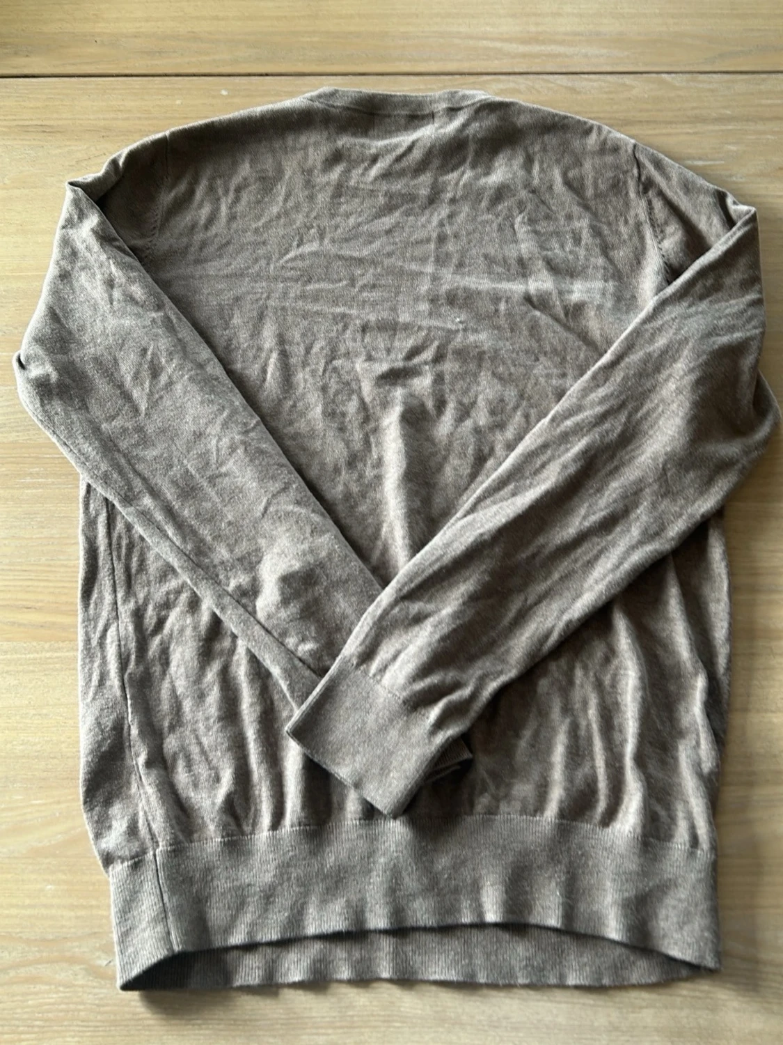 Brun stickad tröja från Dressmann - 1