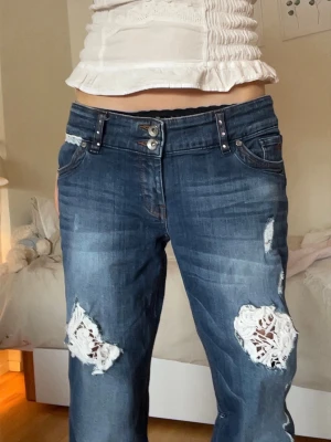 Flared lace jeans  - Flared lace jeans💗 egensydda! 