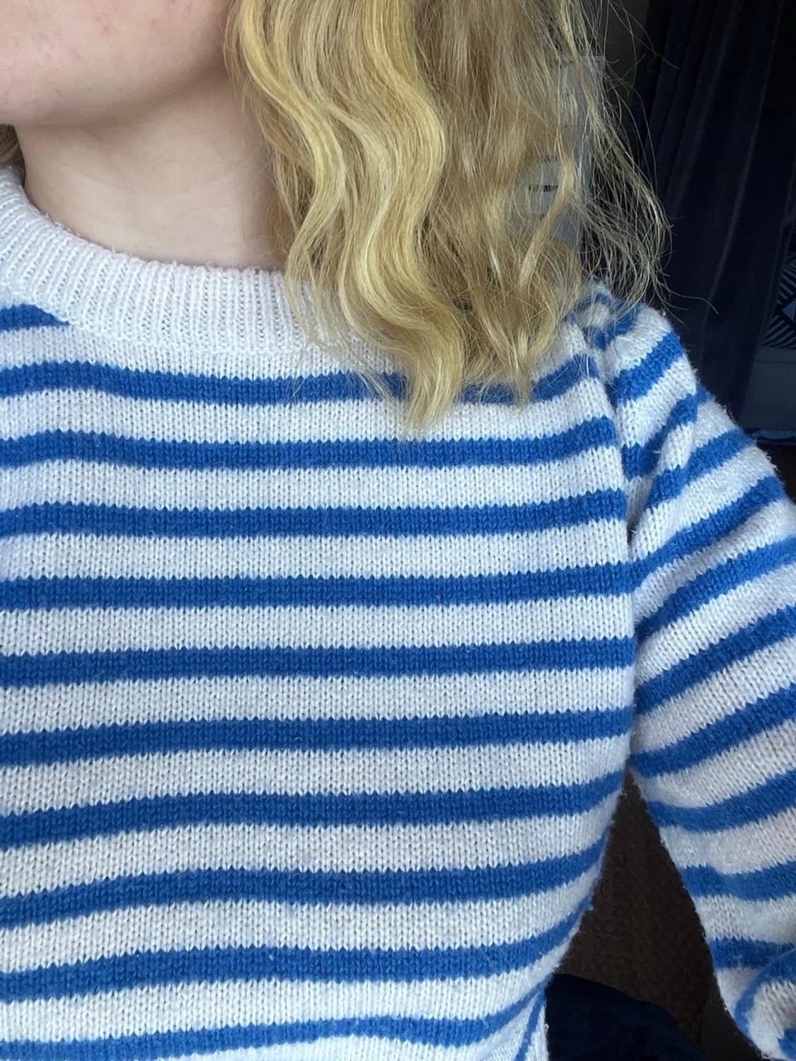 Blå/beige randig stickad tröja, storlek S/M - 5