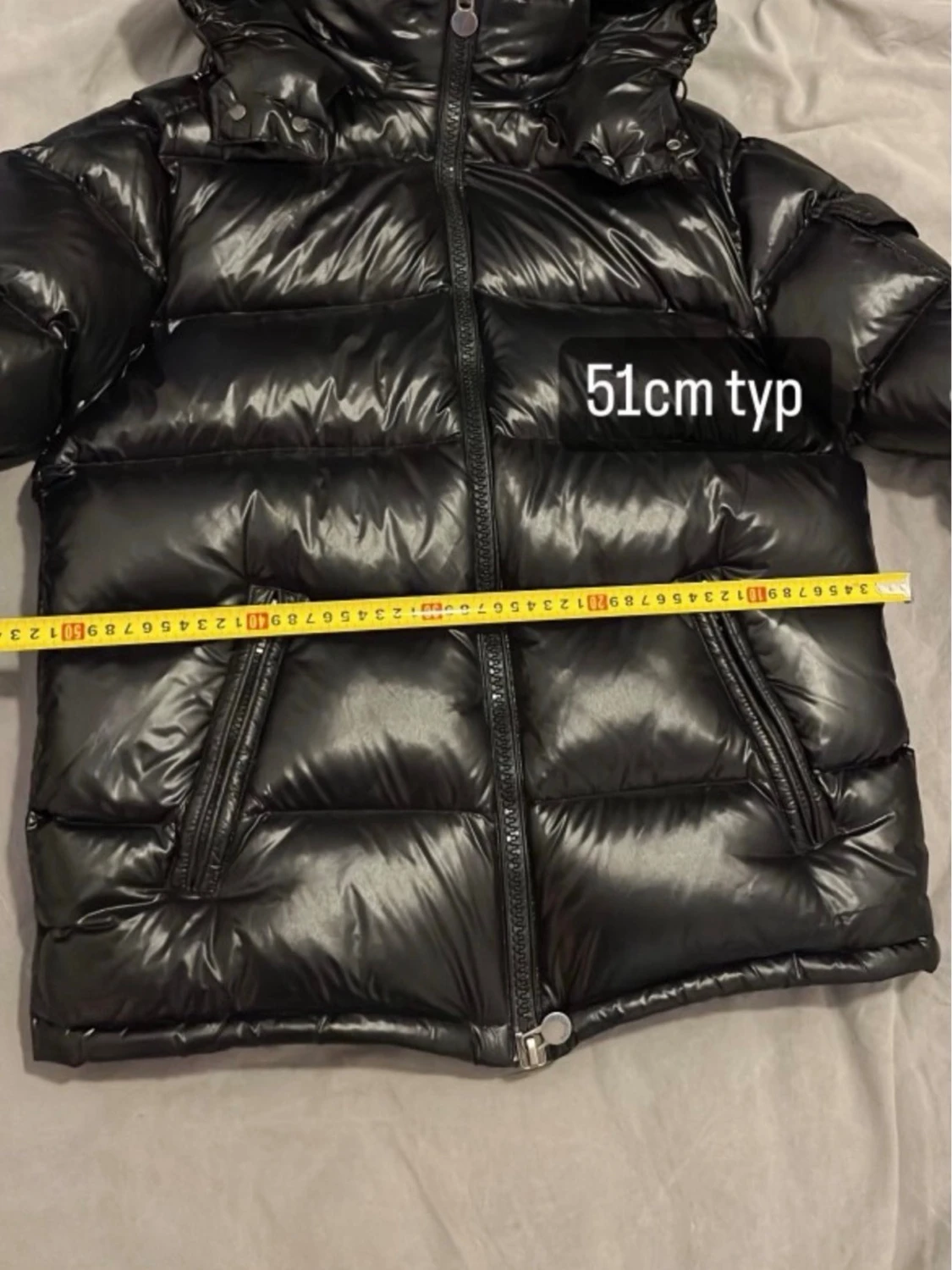 Svart dunjacka från Moncler - 3