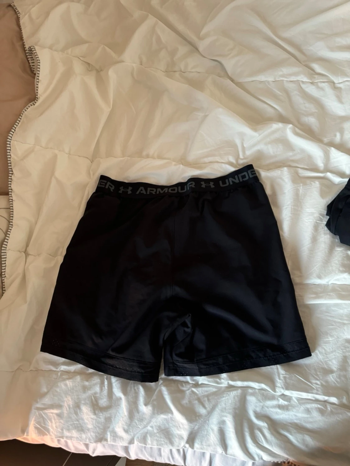 Svarta träningsshorts från Under Armour - 1
