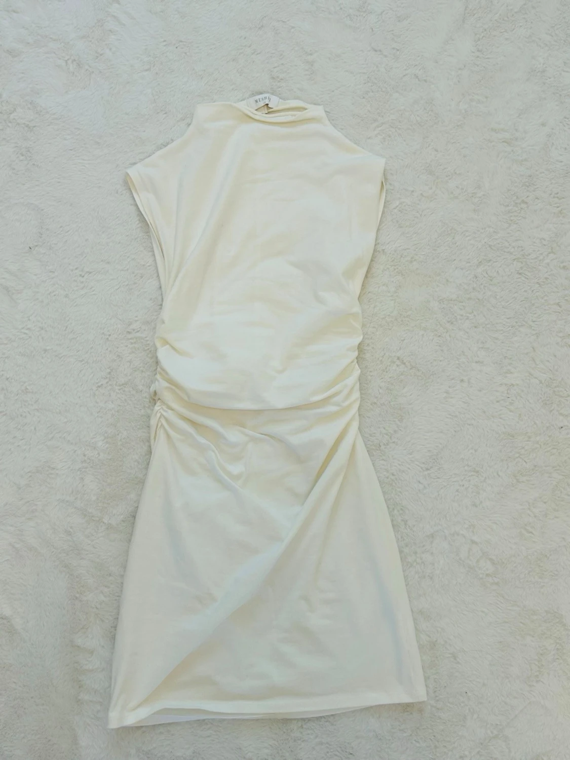 Ny Snygg Vit ärmlös kortklänning från Meshki - 2