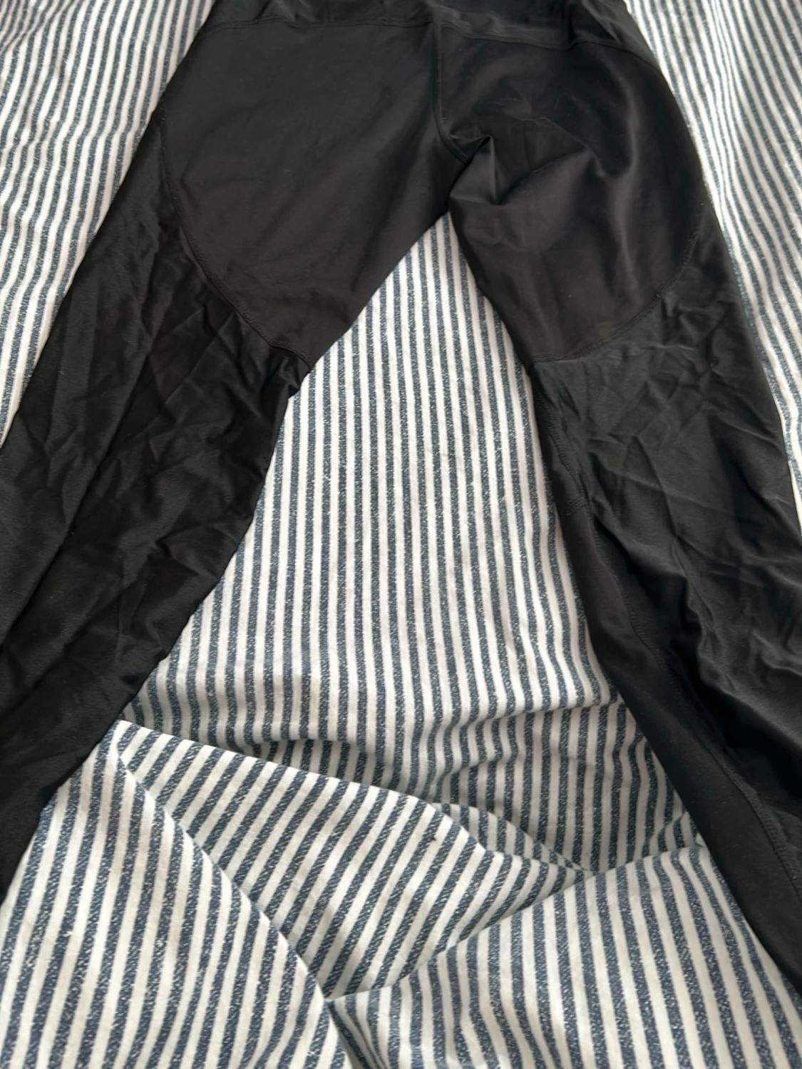 Svarta sportiga leggings - 1