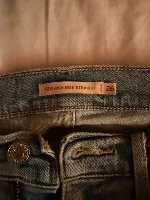 Levi jeans  - Storlek 26, knappt använda