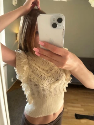 Zara Topp - En jätte söt o snygg sommartopp som är slutsåld från Zara! Pruta gärna🥰