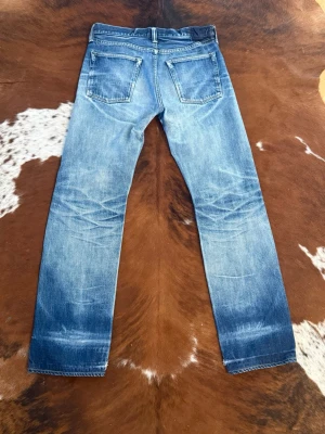 Fullcount X DenimIsForever straight selvage  - Tjena! Säljer dessa otroliga selvage jeans ifrån Fullcount, byxorna är i fint skick med snygga lagningar och helt underbara fades/tvätt, passar som W32/L34, hör av dig vid funderingar!🙌