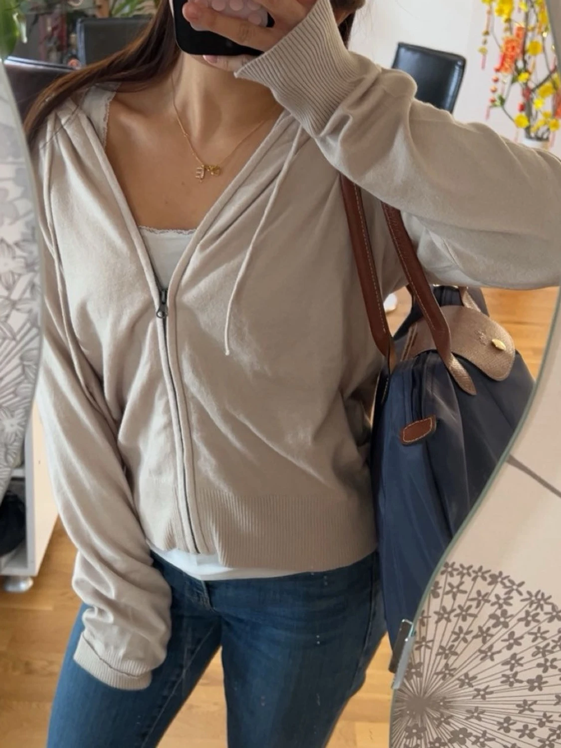 Beige mjuk kofta  - 2