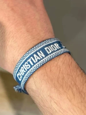 Dior armband - Som ny. Passar alla